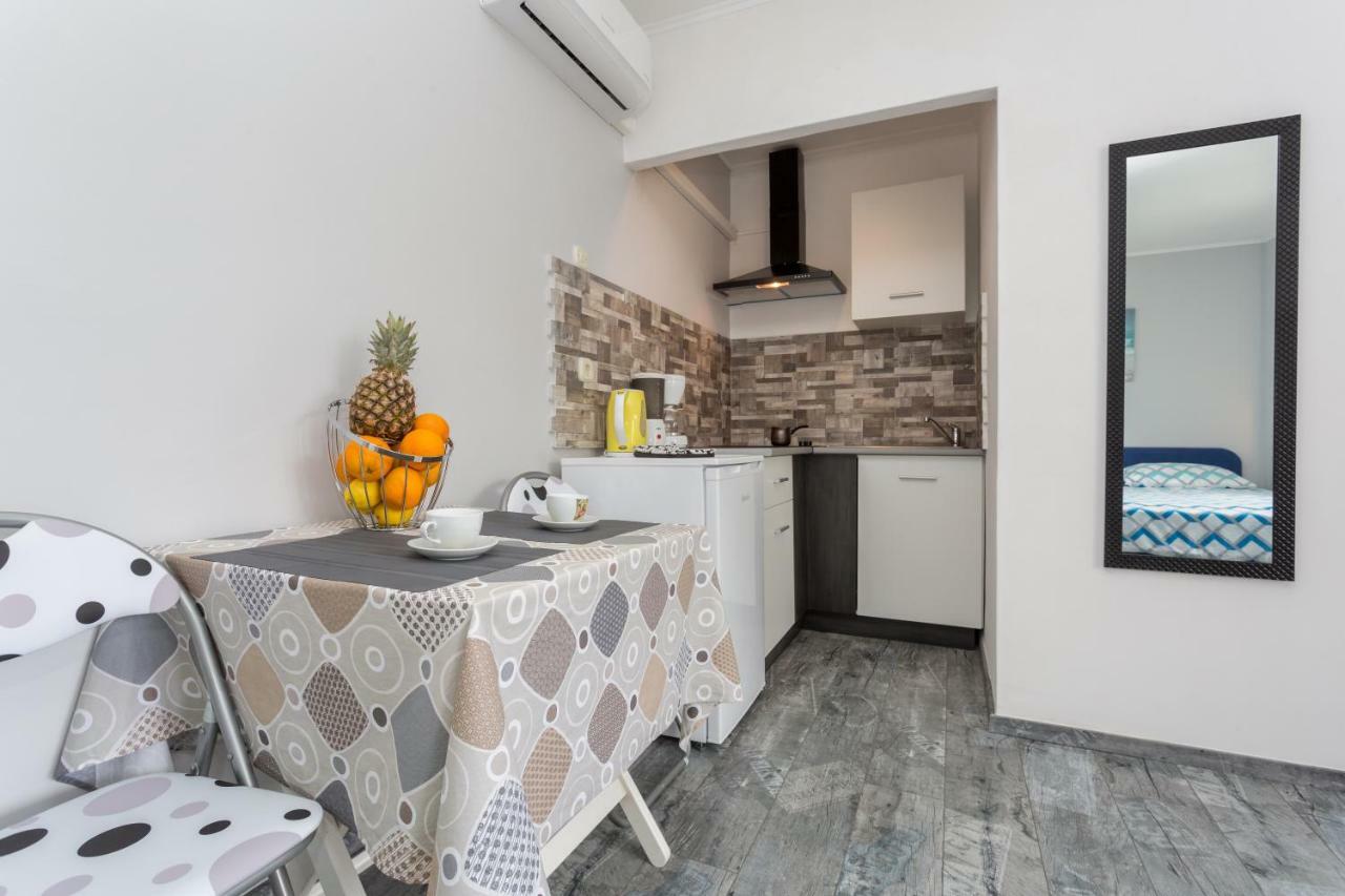 Studio Apartments Gilda Baska  Exterior photo